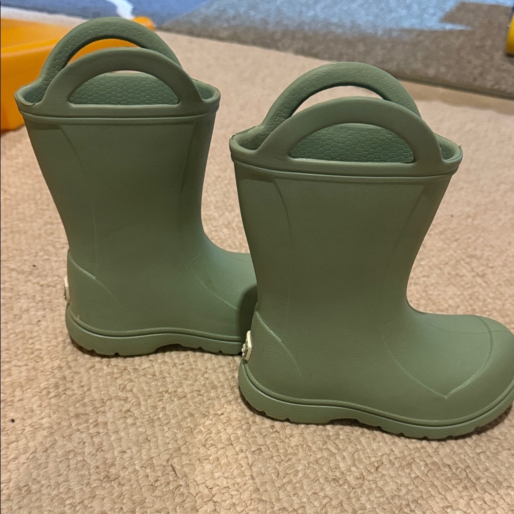 BearPaw Kids Mint Green Rain Boots - Picture 4 of 5